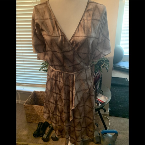 BCBG WRAP DRESS - Picture 1 of 4